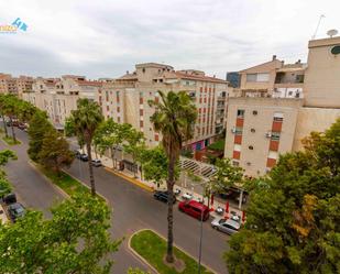 Vista exterior de Pis en venda en Badajoz Capital amb Aire condicionat, Parquet i Terrassa