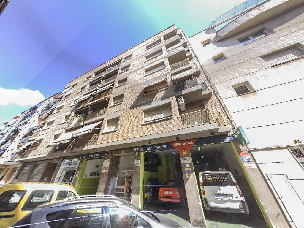 Vista exterior de Pis en venda en Reus amb Balcó