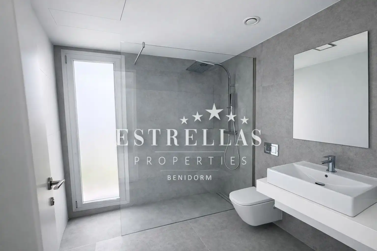 Chalet con piscina en venta en Golf Bahía, imagen 16