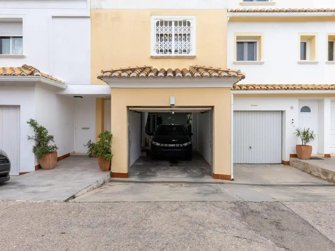 Casa a schiera con terrazza in vendita a Carrer Cefal, imagen 3