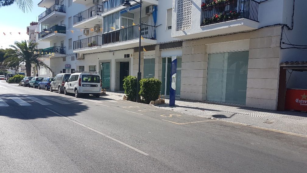Premises for sale in Av La Nucía - Esq Los Almendros -, Altea ciudad