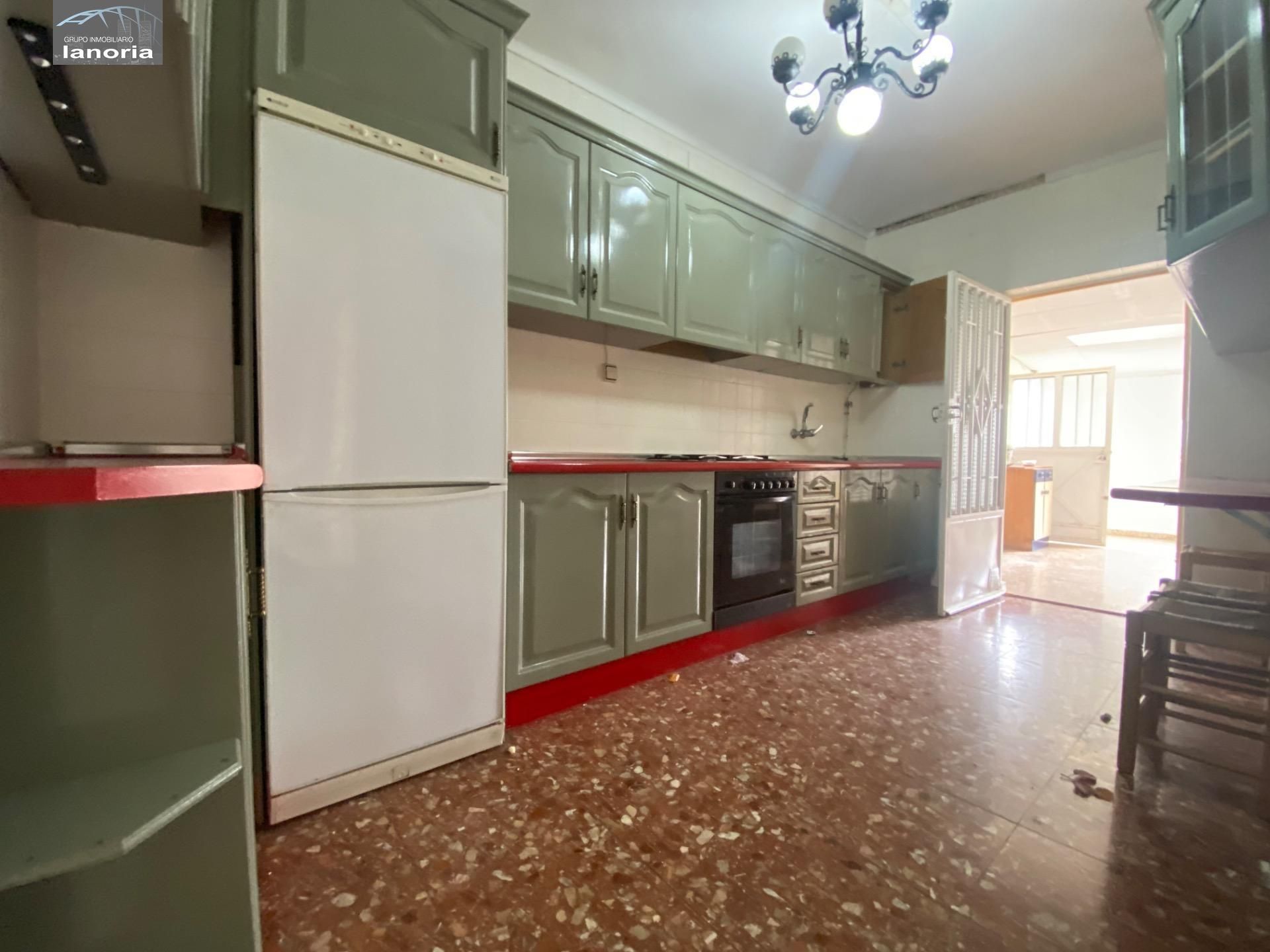 Kitchen of Houses for sale in  Albacete Capital  with Furnished
