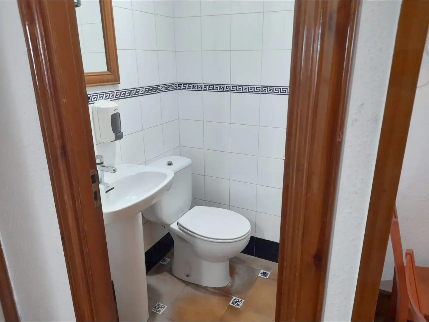 Commercial properties for rent in Calle Ollarretxe, Sarrikobaso