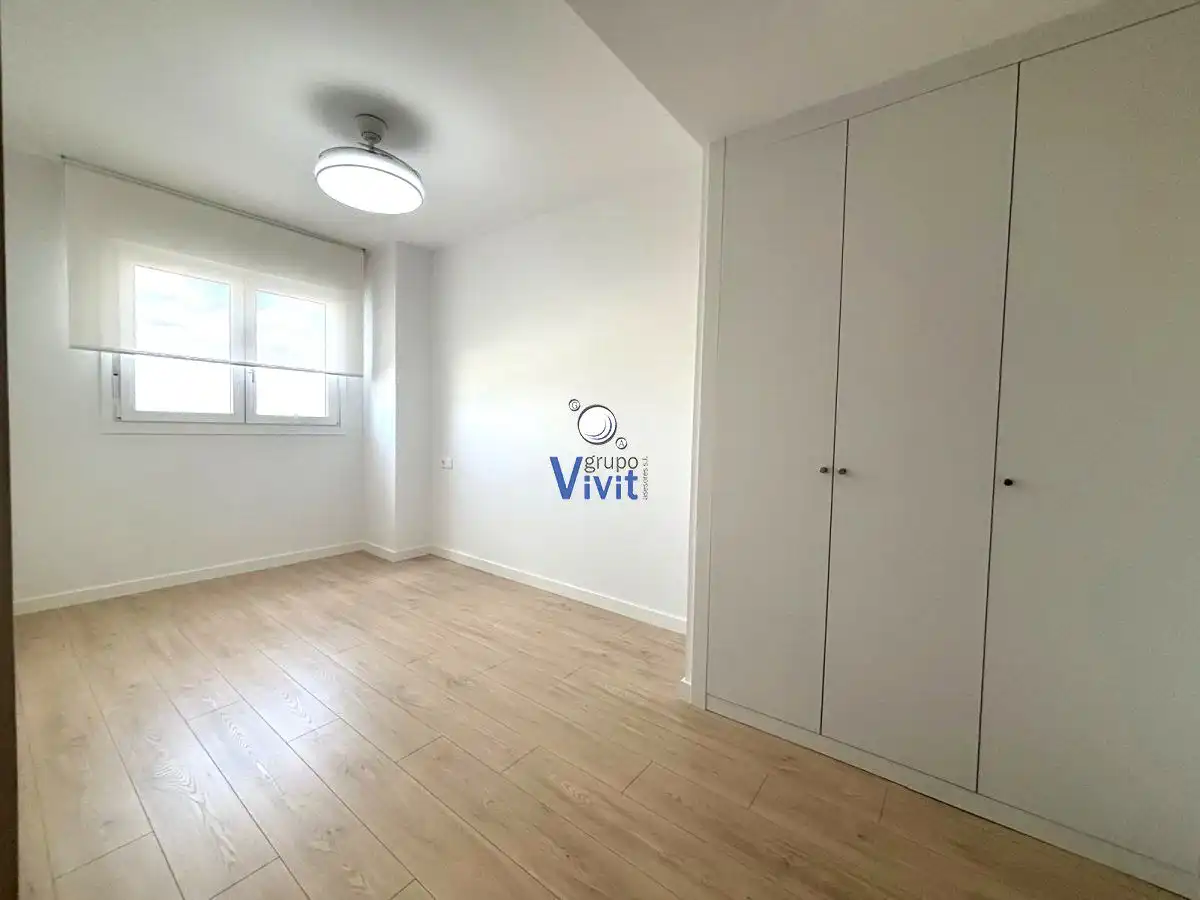 Habitación de Piso de alquiler en Umbrete con Aire acondicionado, Parquet y Terraza