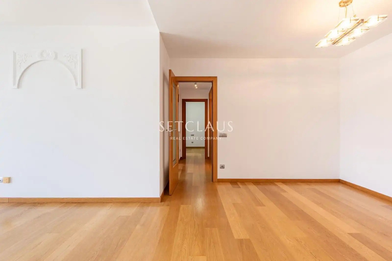 Wohnung zum Verkauf in Badalona mit Klimaanlage, Heizung und Terrasse