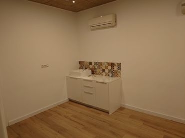 Gewerbefläche zur Miete in Carrer de Bernat Boades 86