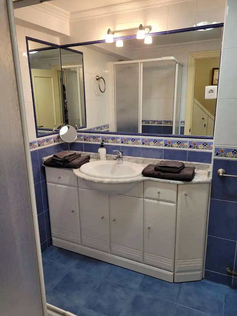 Bany de Pis en venda en Bermeo amb Calefacció i Moblat
