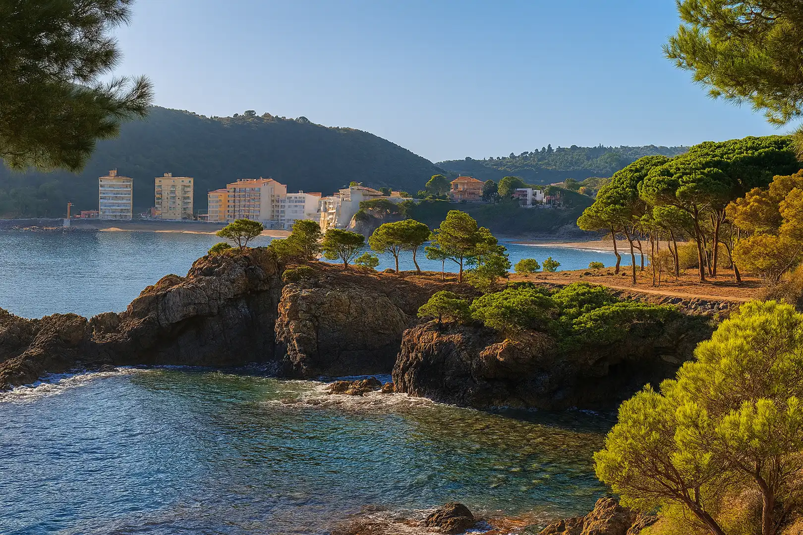 Pis en venda a Colera