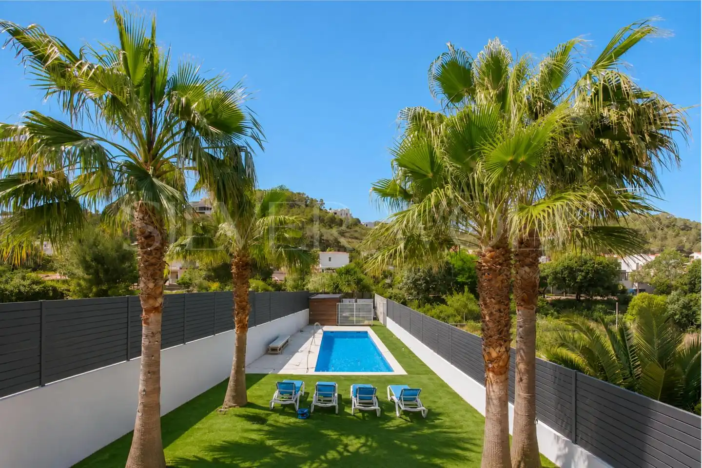 Piscina de Casa o xalet en venda en Sant Pere de Ribes amb Aire condicionat, Jardí privat i Traster