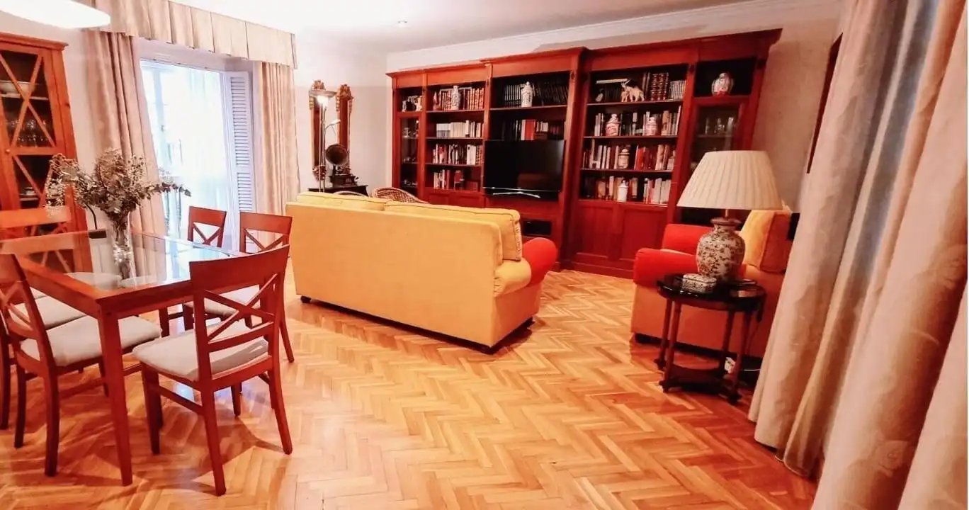 Sala d'estar de Pis en venda en Cádiz amb Aire condicionat, Parquet i Balcó