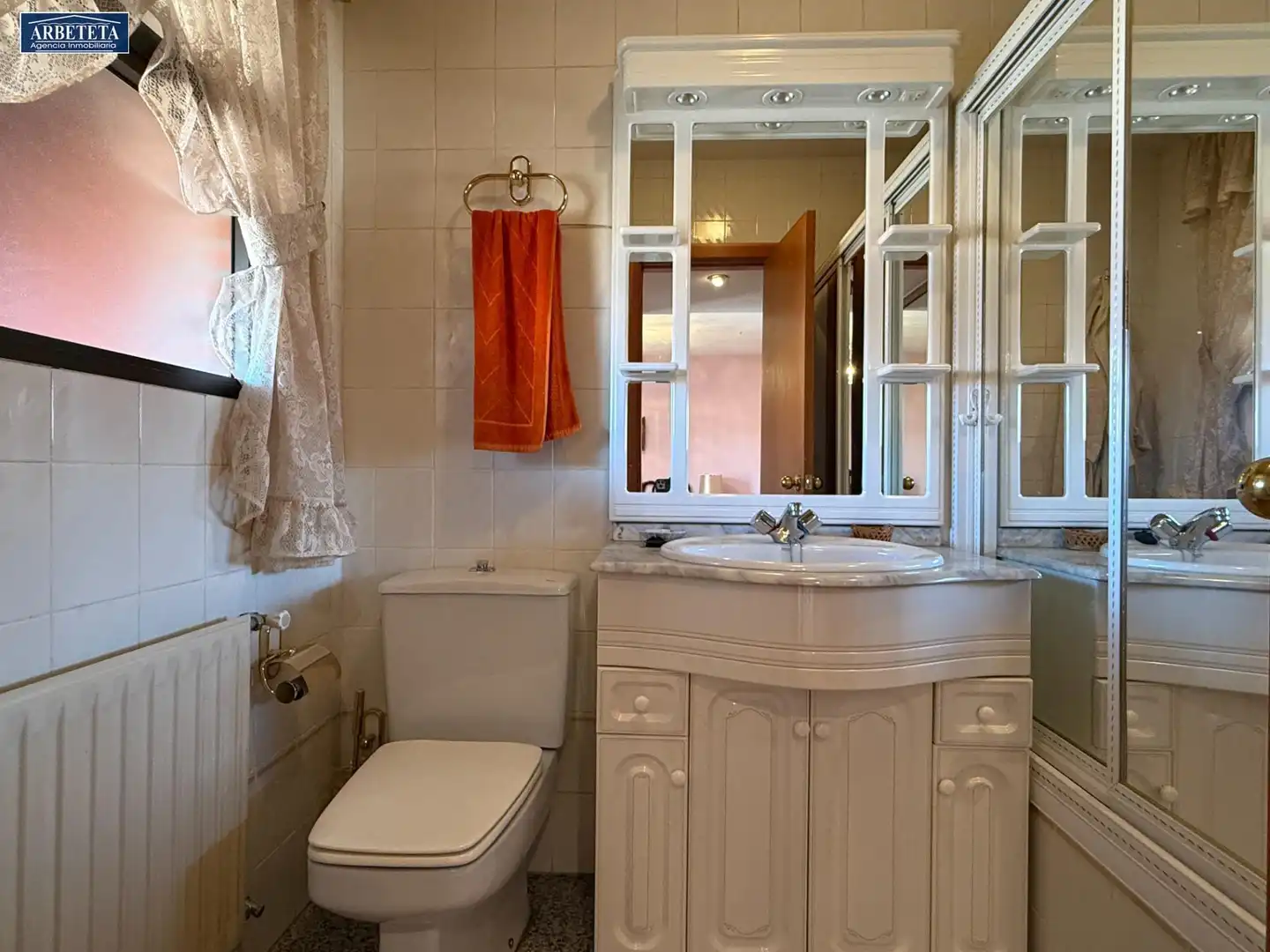 Baño de Casa o chalet en venta en Guadalajara con Calefacción, Parquet y Terraza