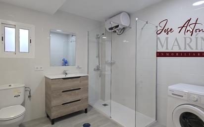 Bathroom of Apartment for sale in Badajoz Capital  with Heating