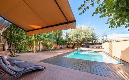 Piscina de Casa o xalet en venda en Ogíjares amb Aire condicionat, Terrassa i Piscina