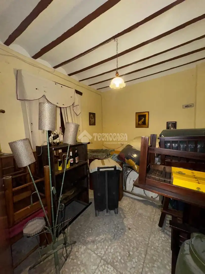 Casa aparellada amb terrassa en venda a Lupión, imagen 32