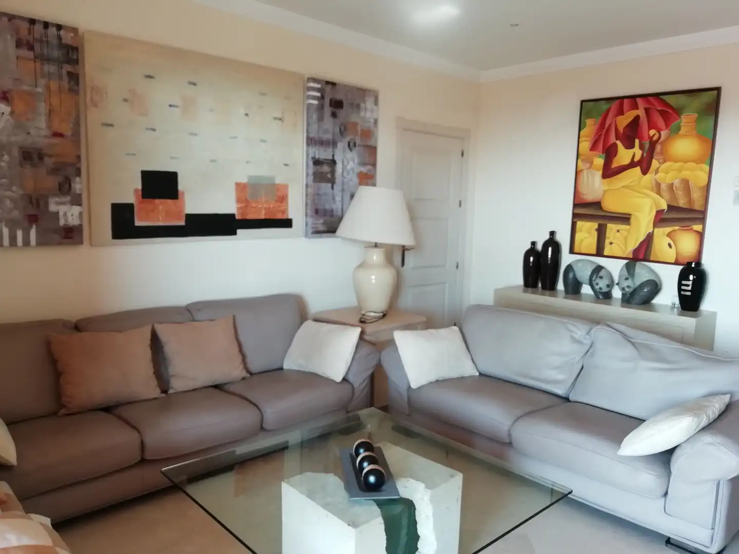 Wohnzimmer von Maisonette zum Verkauf in Marbella mit Klimaanlage, Terrasse und Abstellraum