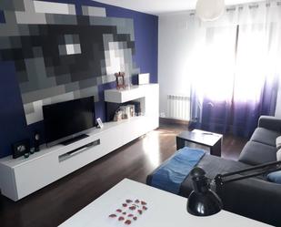 Sala d'estar de Pis en venda en Sojuela amb Calefacció, Traster i Moblat