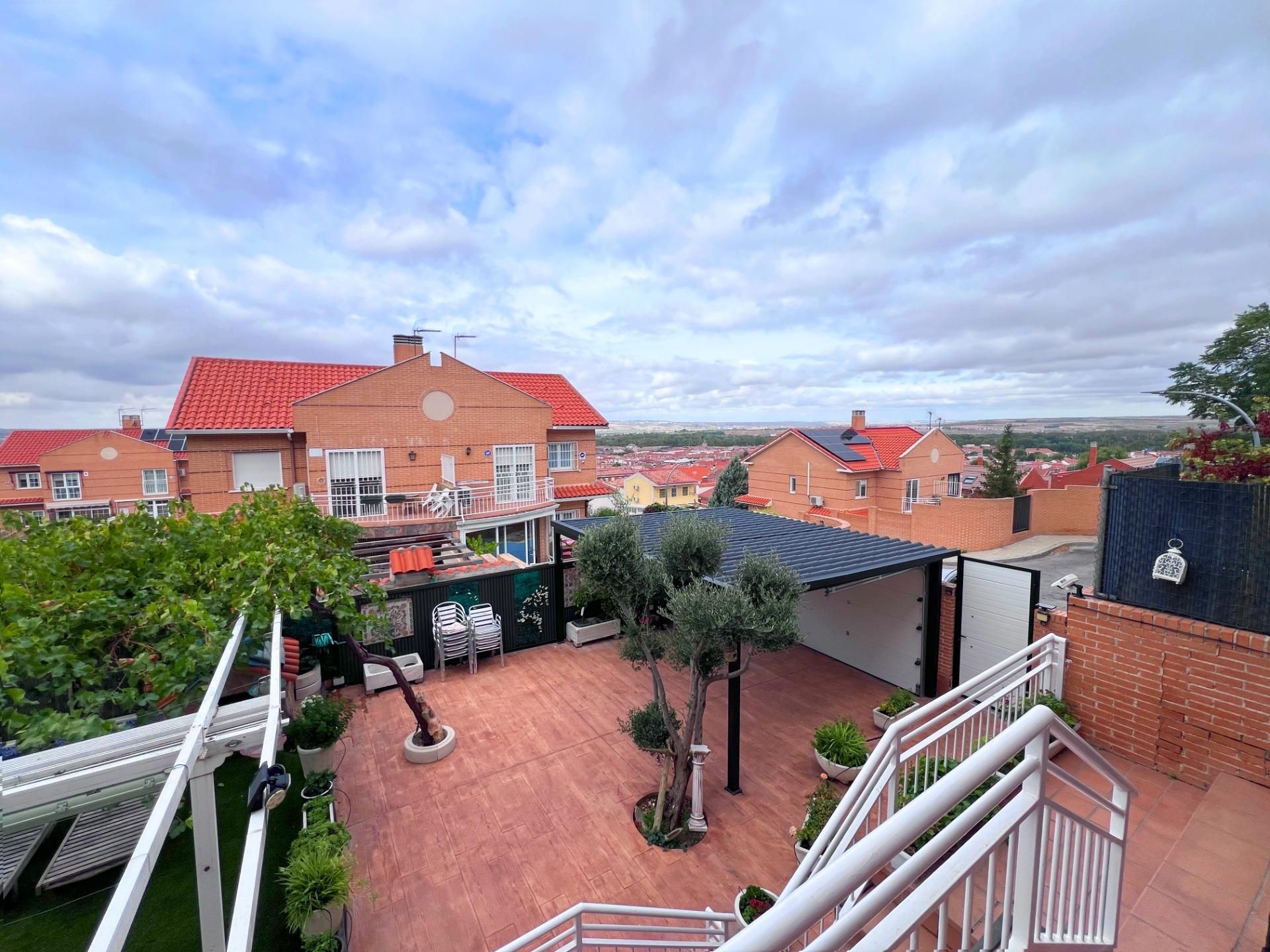 Terraza de Casa o chalet en venta en Aranjuez con Aire acondicionado, Calefacción y Jardín privado