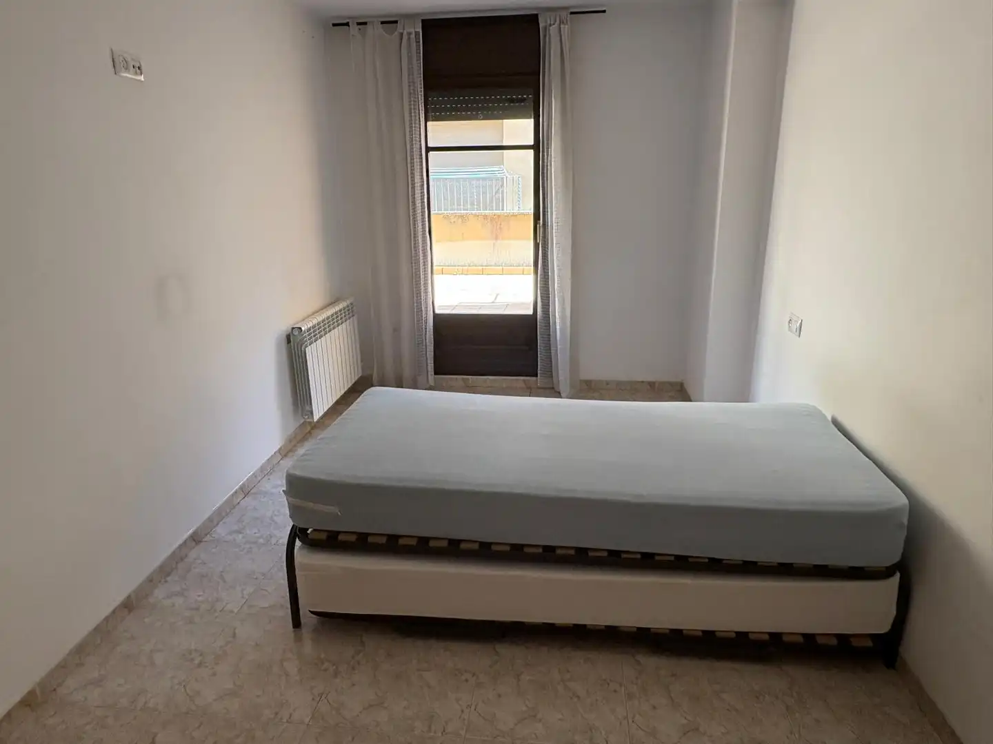 Habitación de Piso en venta en Solsona con Calefacción, Terraza y Horno