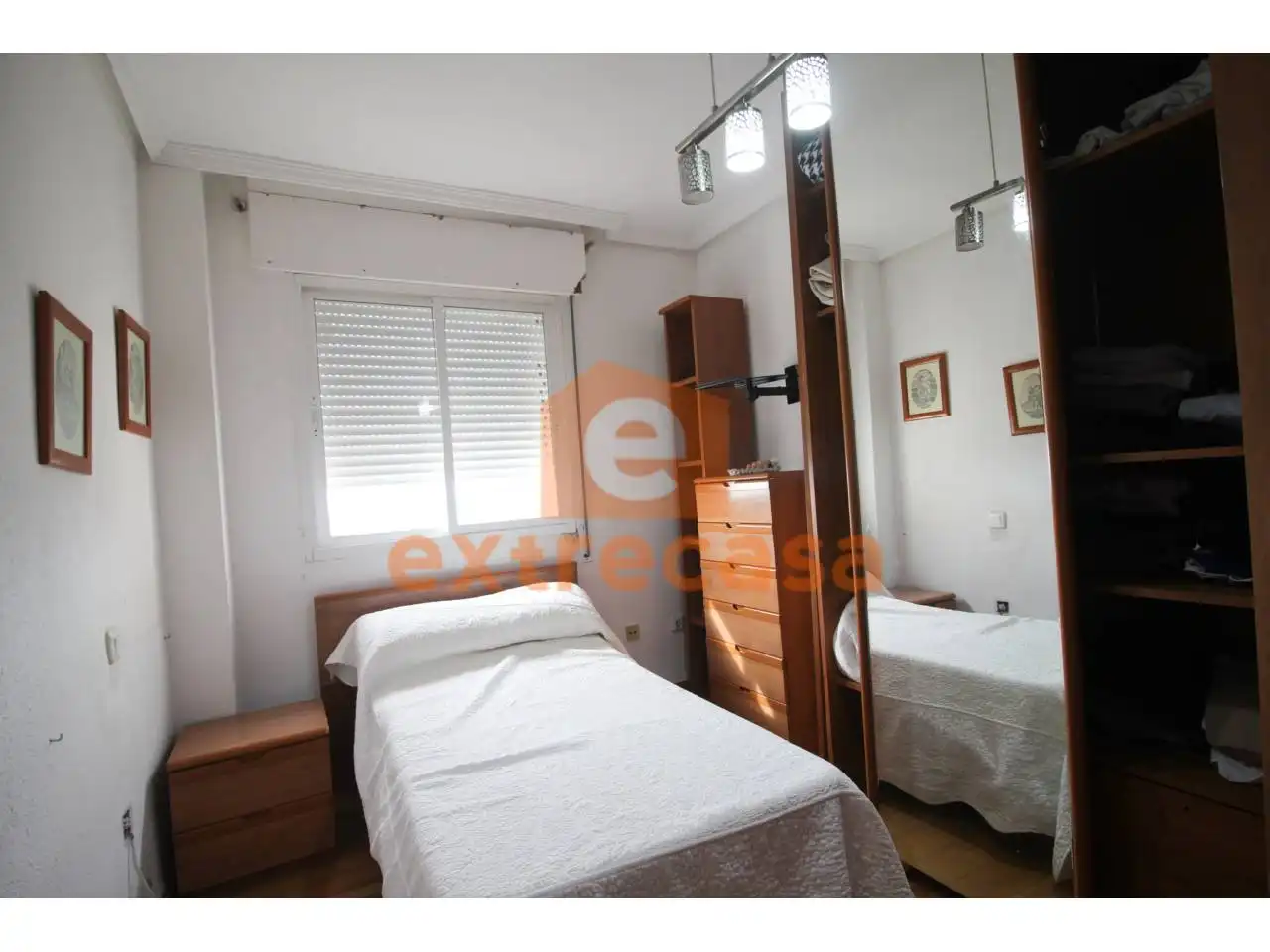 Dormitori de Apartament en venda en Badajoz amb Aire condicionat i Terrassa