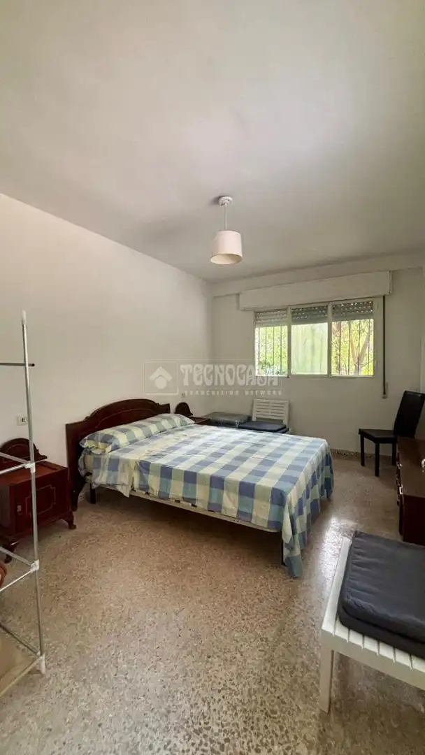 Piso en venta en C. Luz Casanova, Cartuja