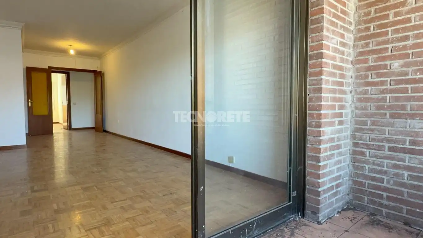 Piso en venta en Guadalajara con Calefacción, Parquet y Terraza