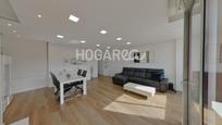 Living room of Flat for sale in  Barcelona Capital  with Air Conditioner, Heating and Parquet flooring