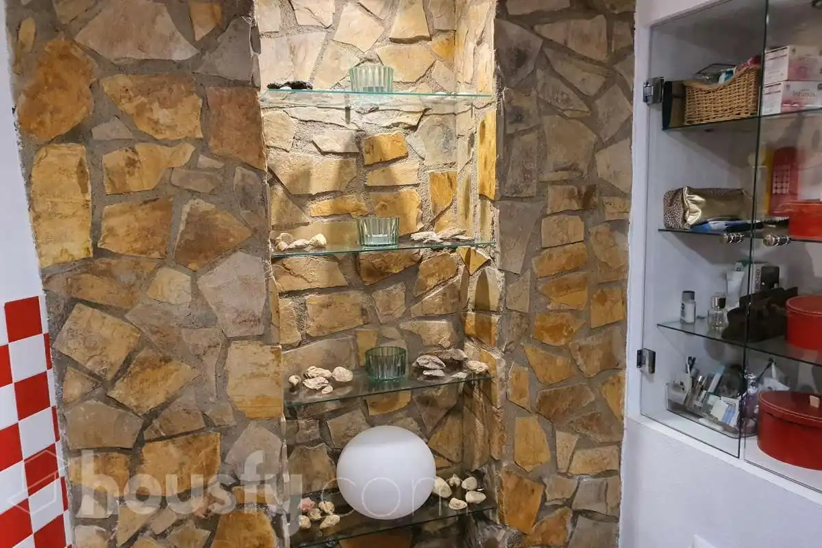 Baño de Casa o chalet en venta en Priego de Córdoba con Aire acondicionado, Calefacción y Jardín privado