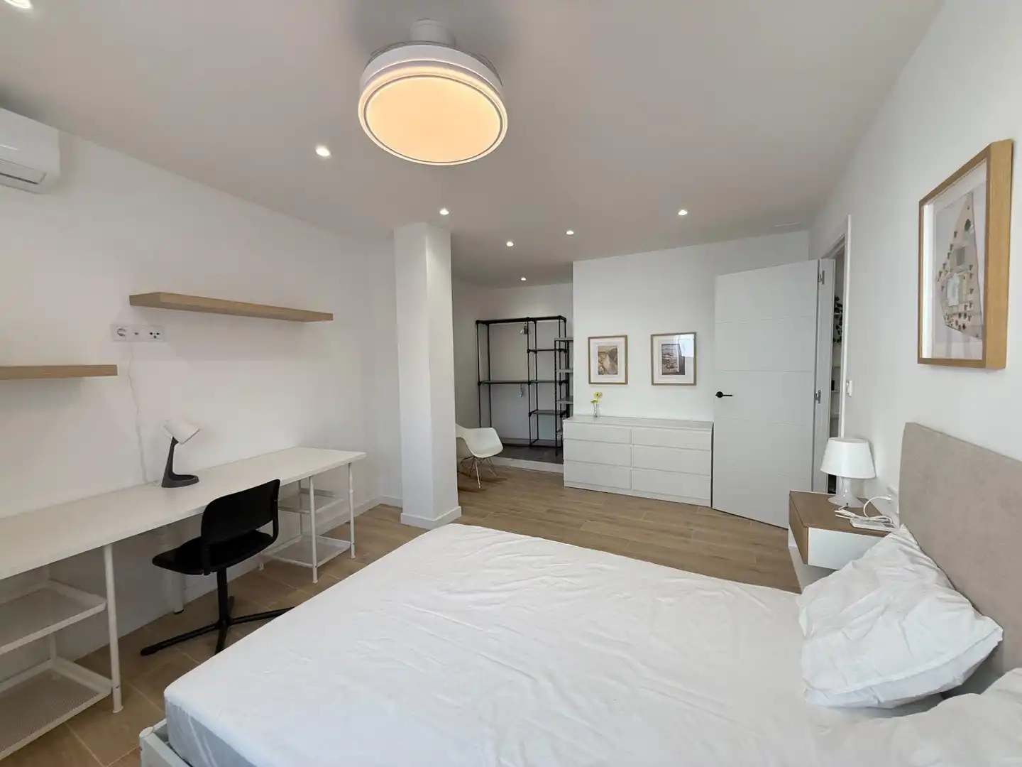 Bedroom of Flat for rent in Murcia  with Air Conditioner, Furnished and Balcony