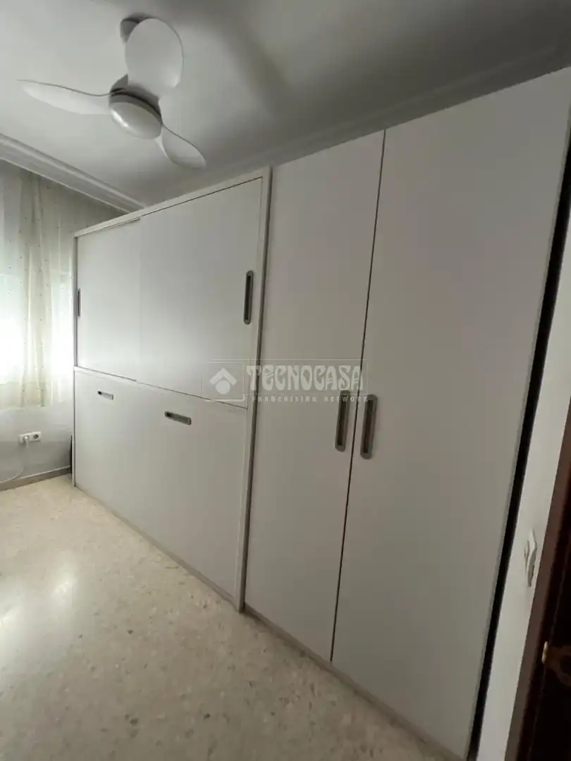 Flat for sale in Sevilla  with Air Conditioner, Heating and Storage room