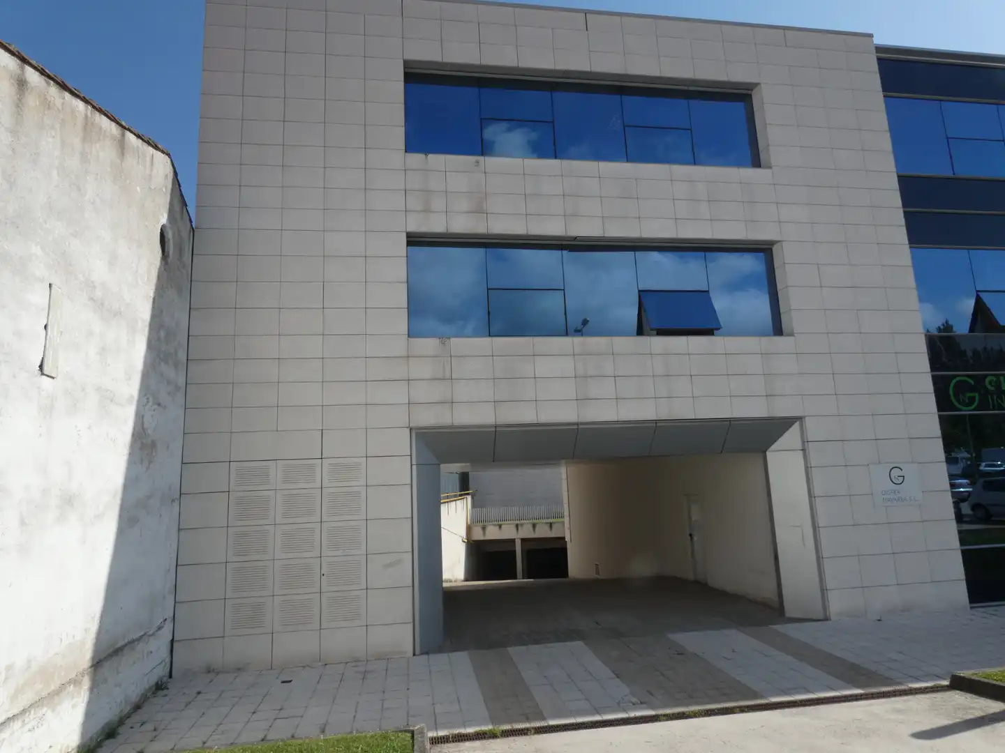 Vista exterior de Garatge en venda en Ansoáin / Antsoain amb Alarma