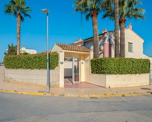 Vista exterior de Casa adosada en venda en Villajoyosa / La Vila Joiosa amb Piscina