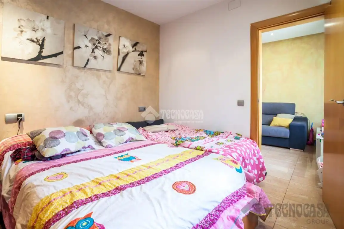 Schlafzimmer von Wohnung zum Verkauf in Barcelona mit Klimaanlage, Heizung und Möbliert