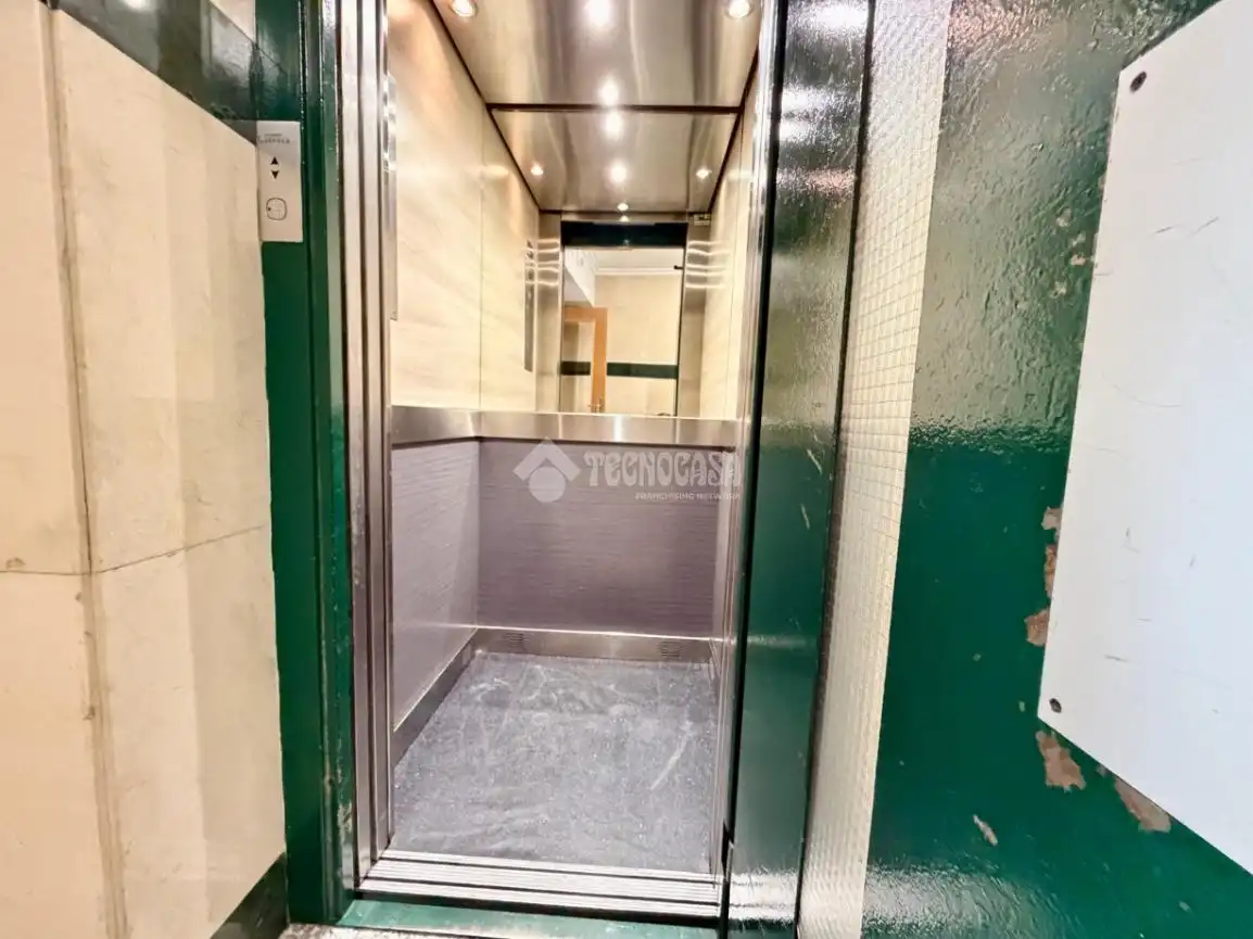 Pis en venda en León Capital  amb Calefacció, Parquet i Terrassa