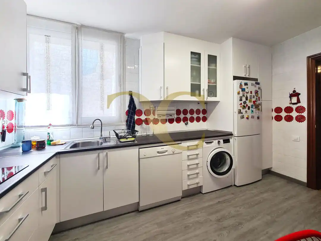 Kitchen of Flat for sale in Oviedo   with Heating
