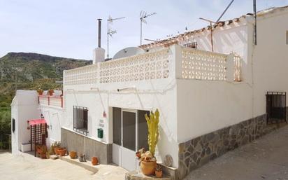 Außenansicht von Country house zum verkauf in Sorbas mit Terrasse