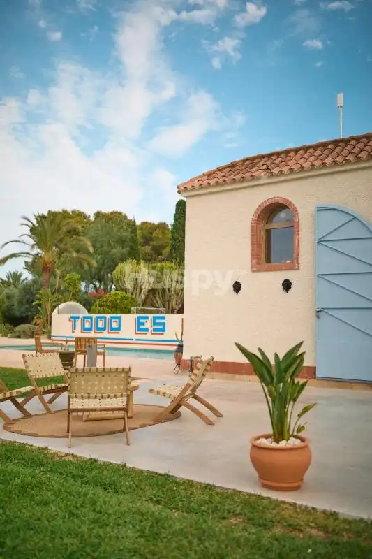 Terrassa de Casa o xalet en venda en Elche / Elx amb Aire condicionat, Calefacció i Jardí privat