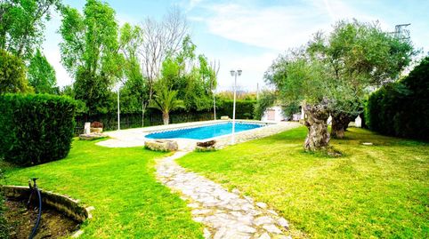 VENTA CASA CON TERRENO, PISICINA Y RESTAURANTE.