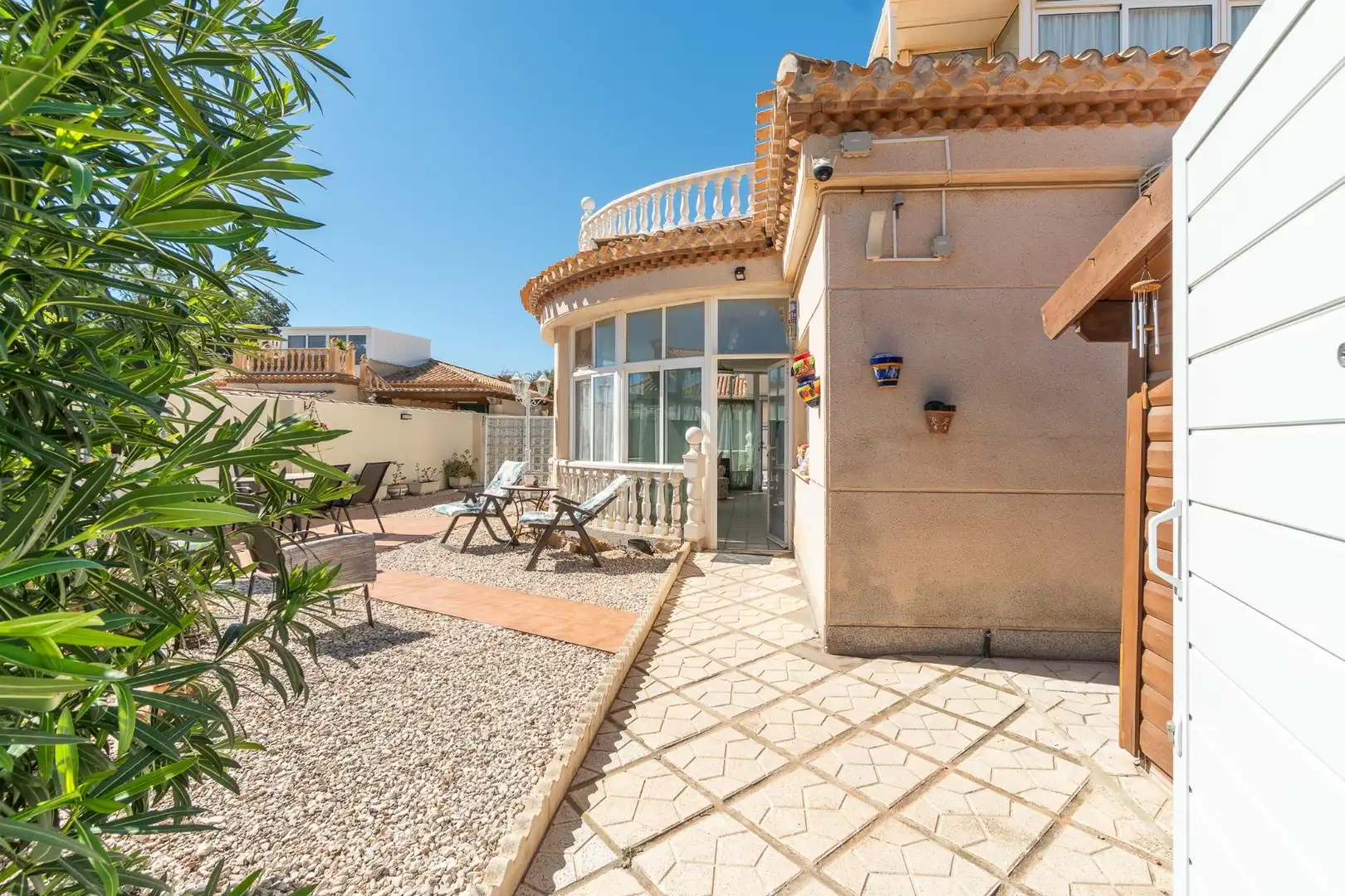Terrassa de Casa o xalet en venda en Orihuela amb Aire condicionat, Jardí privat i Terrassa