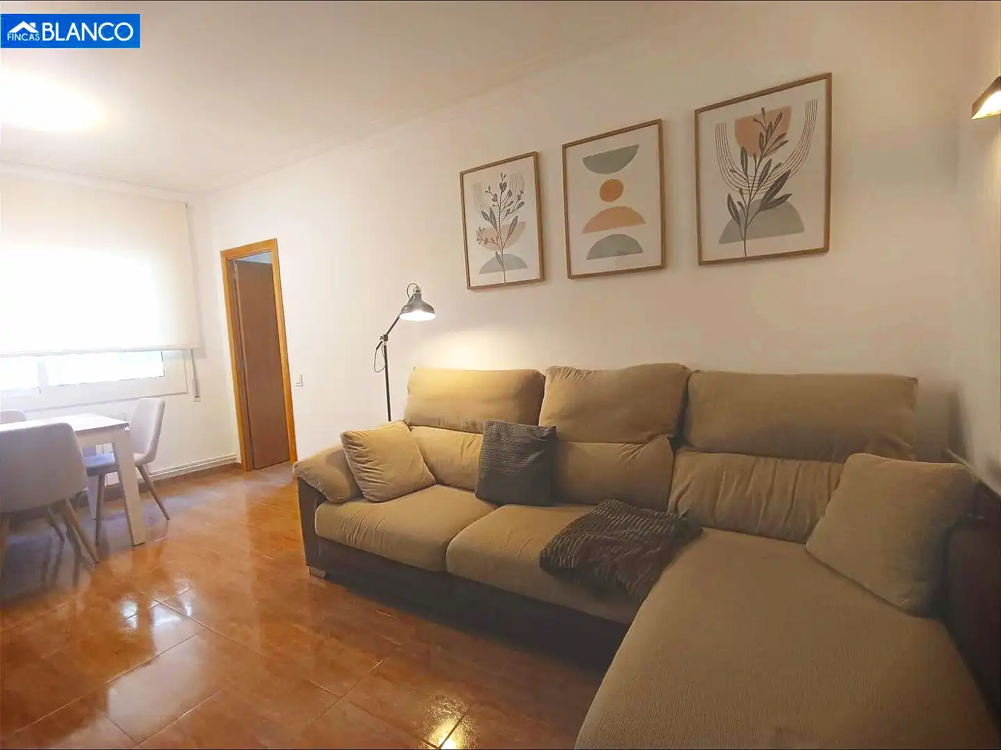 Sala de estar de Piso en venta en L'Hospitalet de Llobregat con Aire acondicionado, Calefacción y Jardín privado