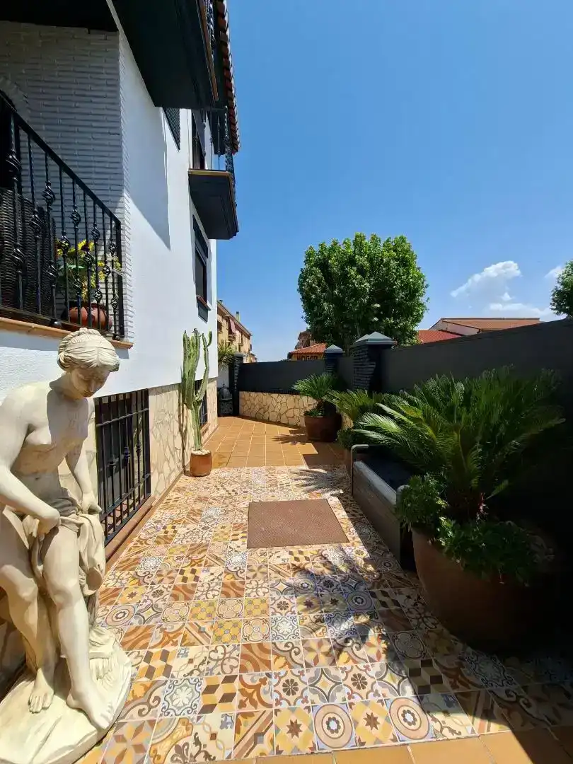 Terrassa de Casa o xalet en venda en Vegas del Genil amb Aire condicionat