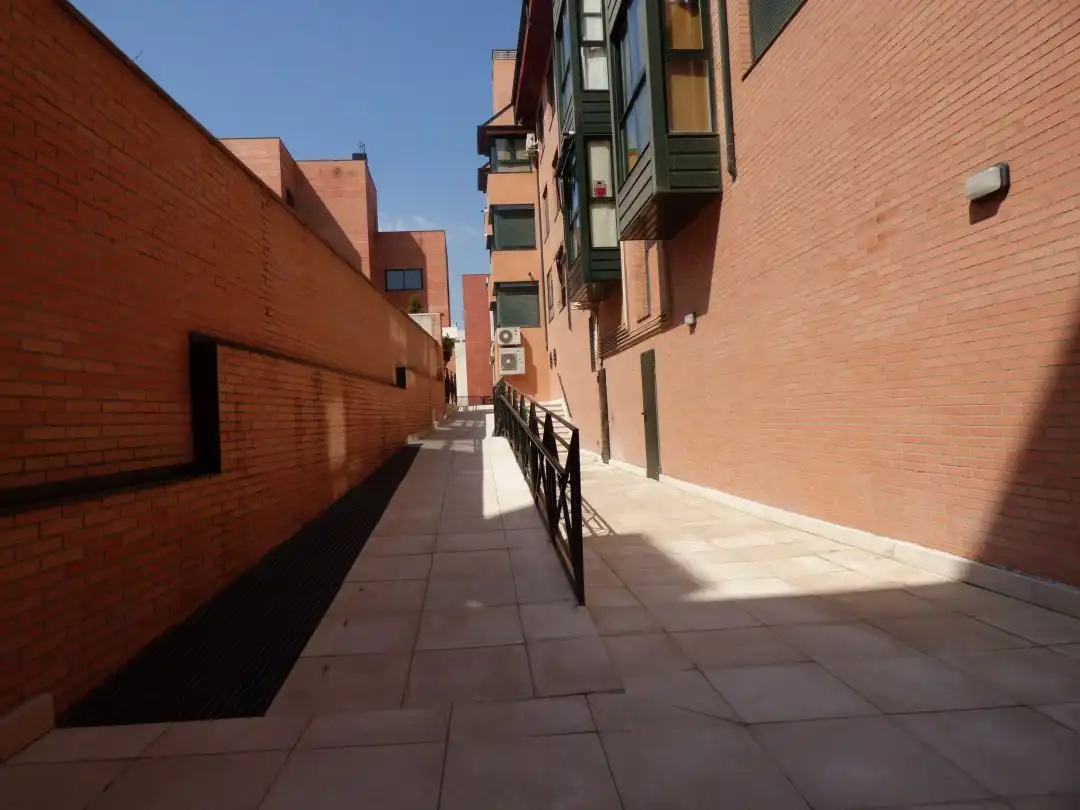 Exterior view of Flat for rent in Madrid  with Air Conditioner, Heating and Private garden