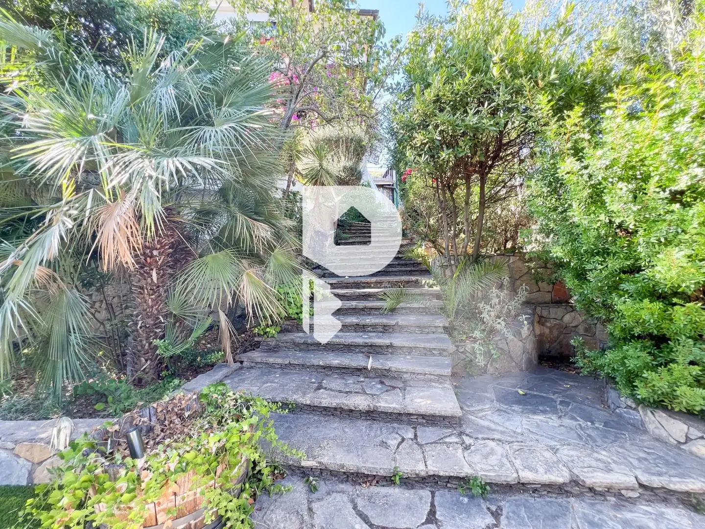 Jardí de Casa o xalet en venda en Vallirana amb Calefacció, Jardí privat i Terrassa