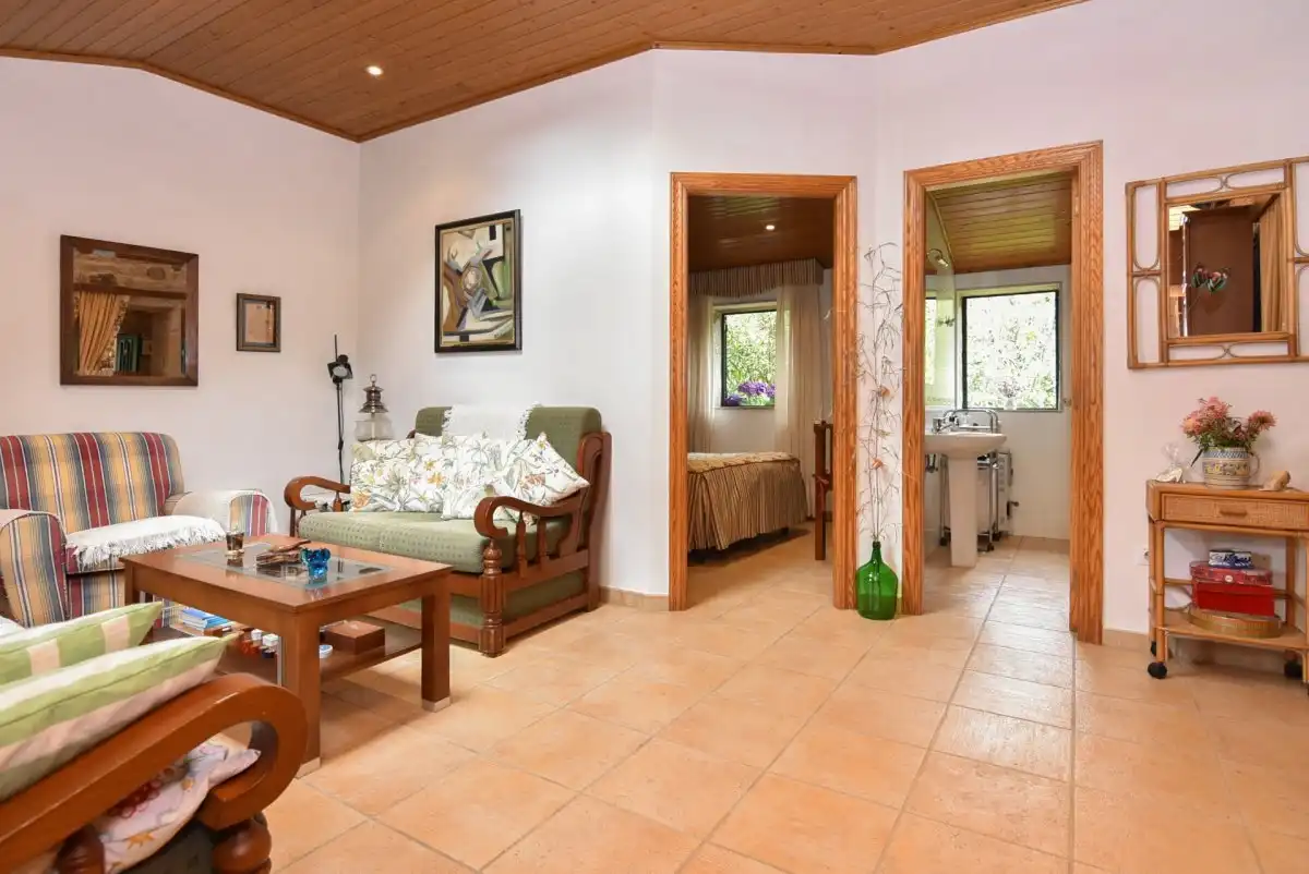 Sala d'estar de Casa o xalet en venda en Mondariz amb Jardí privat, Terrassa i Traster