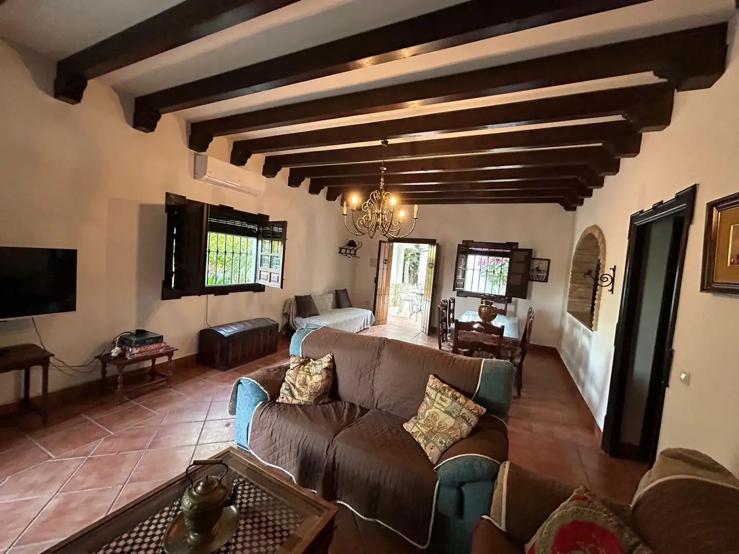 Sala de estar de Casa o chalet en venta en Carmona con Aire acondicionado, Terraza y Piscina