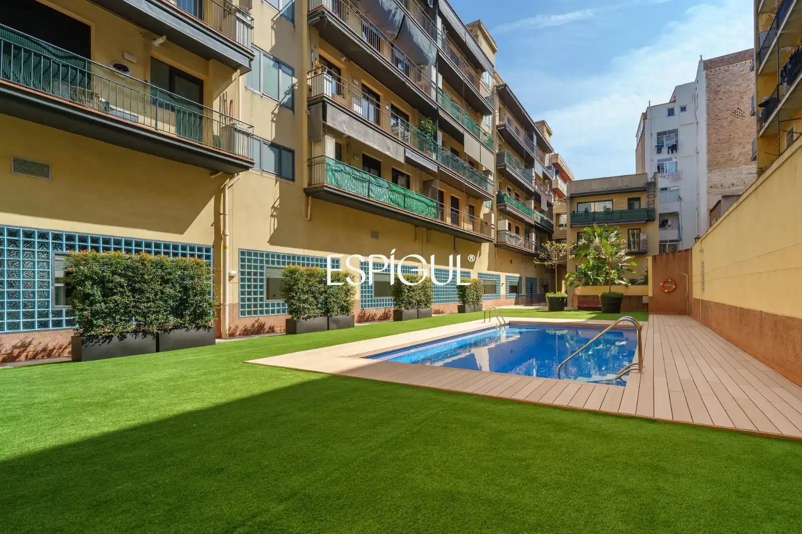 Piscina de Piso de alquiler en Barcelona con Aire acondicionado, Calefacción y Terraza