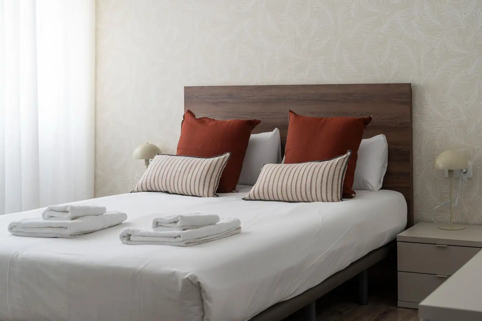 Bedroom of Flat for rent in Valencia  with Air Conditioner, Heating and Furnished