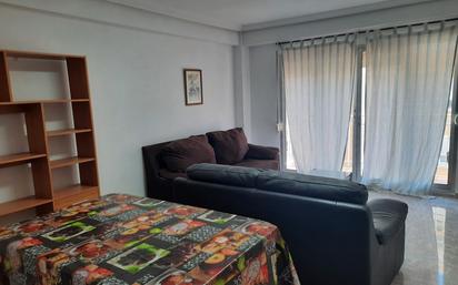 Living room of Flat to rent in  Valencia Capital  with Air Conditioner, Terrace and Furnished