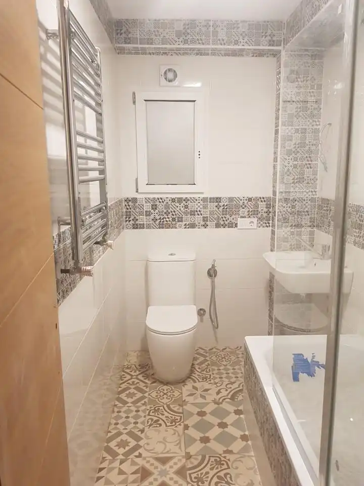Bany de Apartament en venda en Valencia amb Aire condicionat i Calefacció