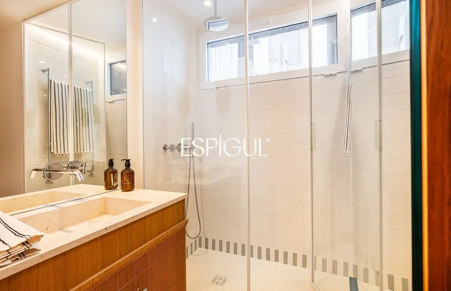 Baño de Piso en venta en Madrid con Aire acondicionado, Calefacción y Terraza