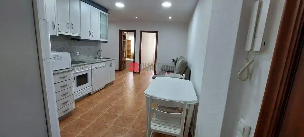 Wohnung zur Miete in Rúa De Santiago Del Estero, Ensanche - Sar